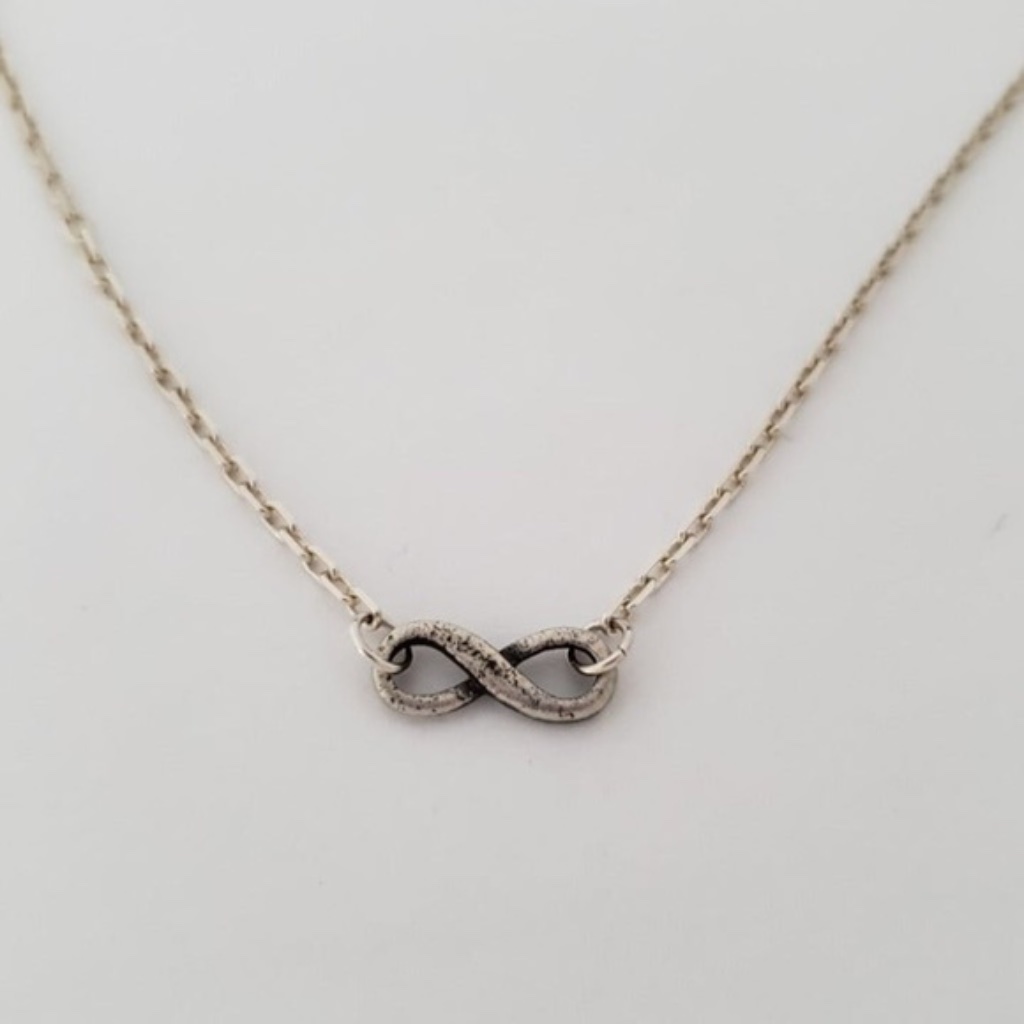 Dogeared Sterling Silver Infinity Pendant Necklace 20$